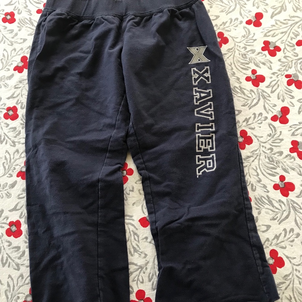 Xavier University capris